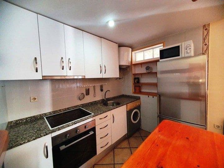 1 bedroom house for rent in Centro, Spain - Image 9