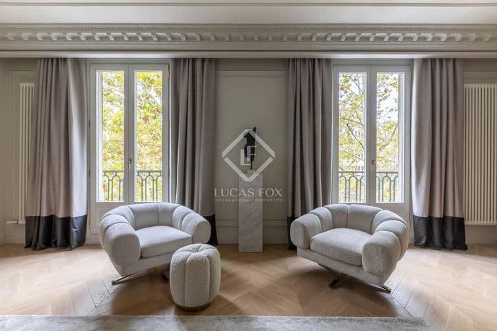 4 bedrooms apartment for sale in Barcelona, Spain - Image 3