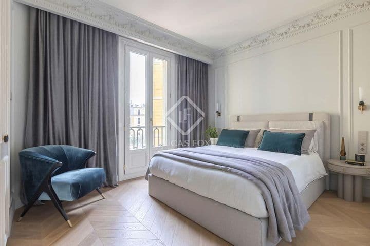 4 bedrooms apartment for sale in Barcelona, Spain - Image 11