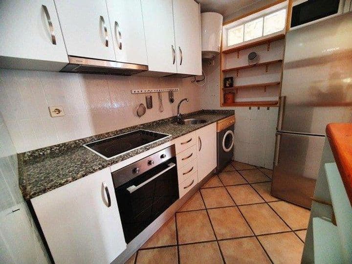 1 bedroom house for rent in Centro, Spain - Image 10