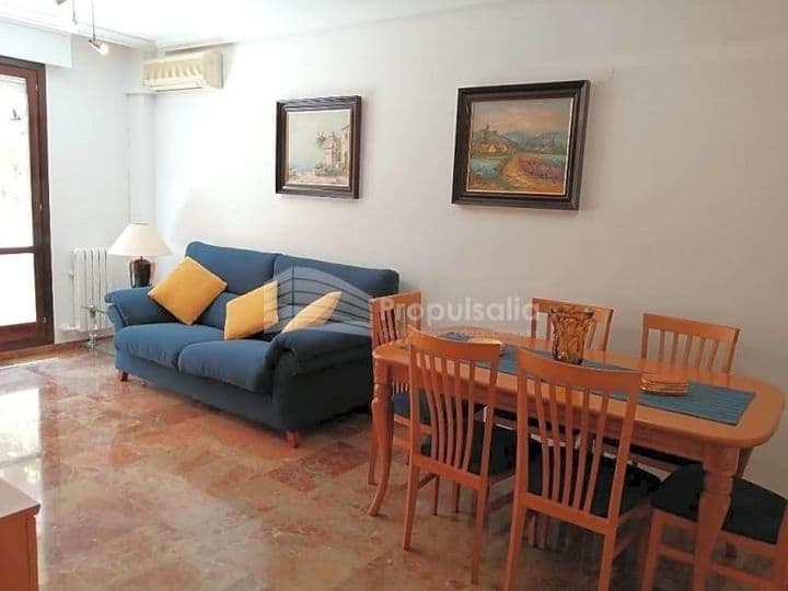 3 bedrooms apartment for rent in Zaragoza, Spain - Image 3