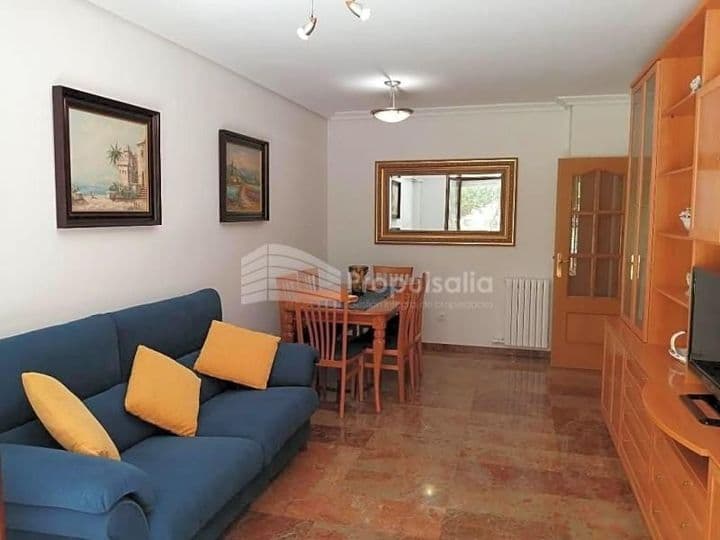 3 bedrooms apartment for rent in Zaragoza, Spain