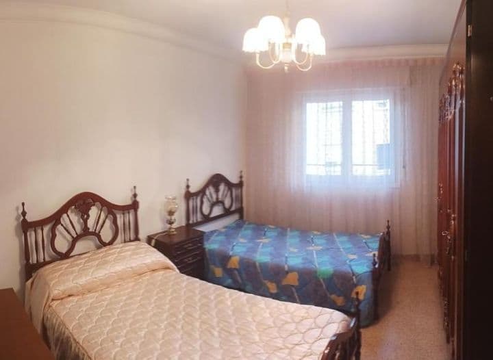 3 bedrooms apartment for sale in Zaragoza, Spain - Image 4