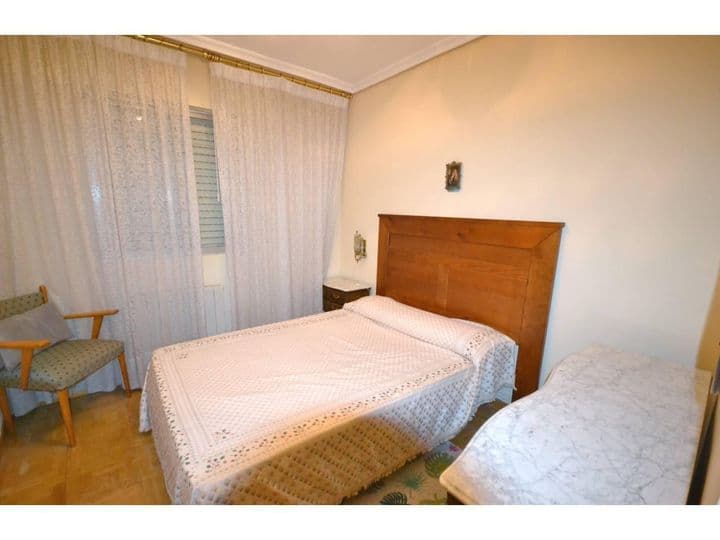 1 bedroom apartment for rent in Palencia, Spain - Image 10