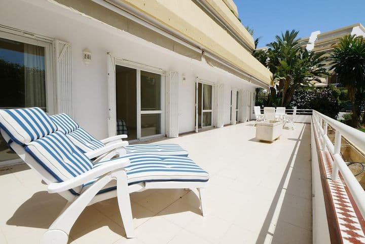 3 bedrooms apartment for sale in Torrequebrada, Spain - Image 2