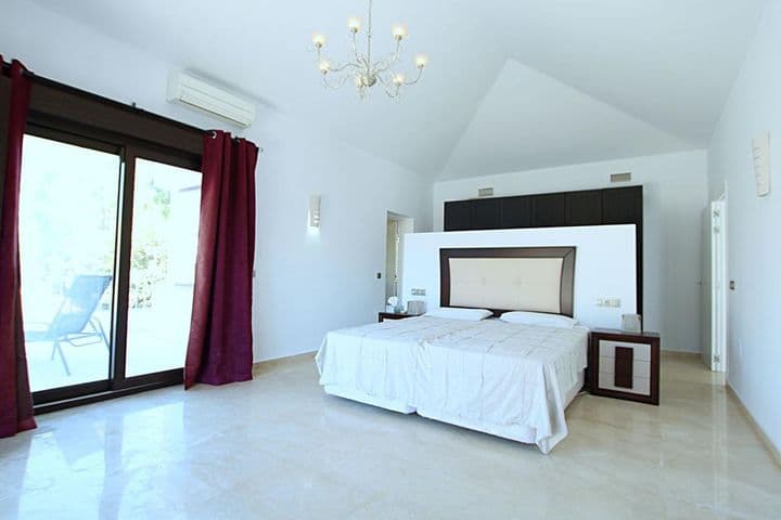 5 bedrooms house for sale in Las Chapas-El Rosario, Spain - Image 12