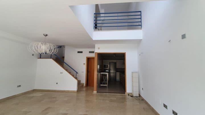 1 bedroom house for rent in Malaga-Este, Spain - Image 4