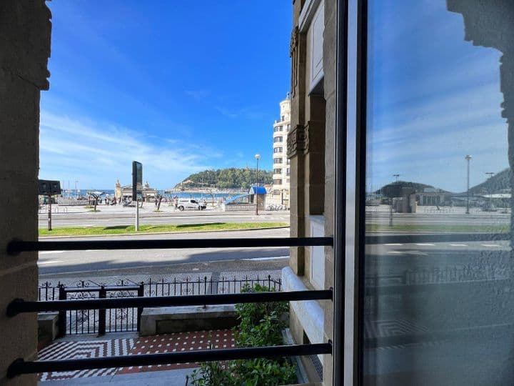 4 bedrooms apartment for sale in Donostia-San Sebastian, Spain - Image 2