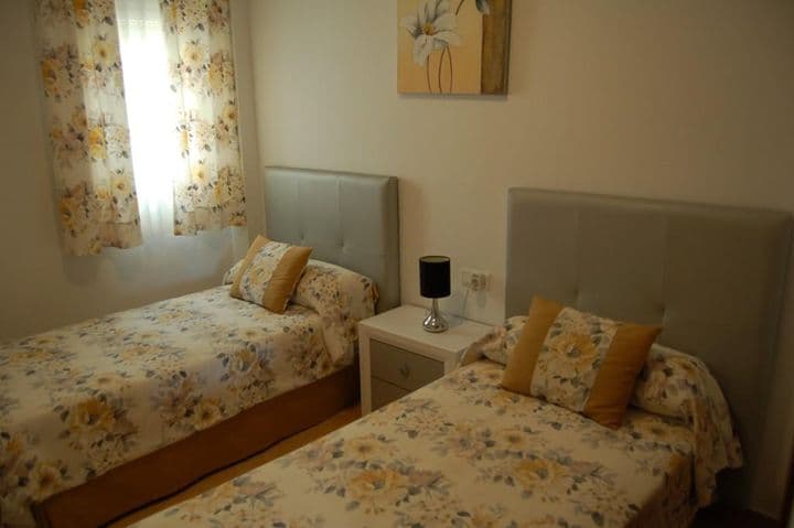 2 bedrooms apartment for rent in Nerja, Spain - Image 8