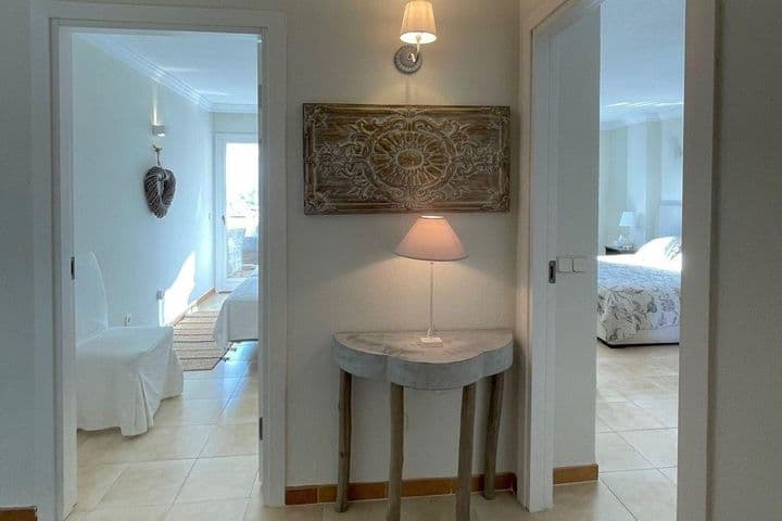 2 bedrooms apartment for rent in Nueva Atalaya, Spain - Image 10