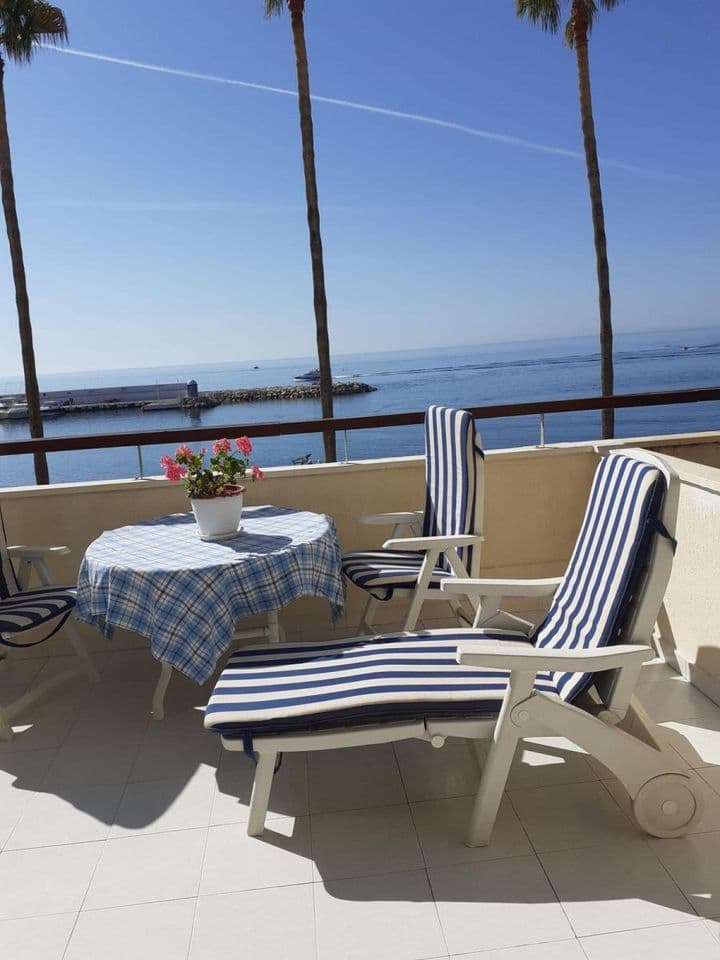 1 bedroom apartment for sale in Marbella, Spain - Image 2