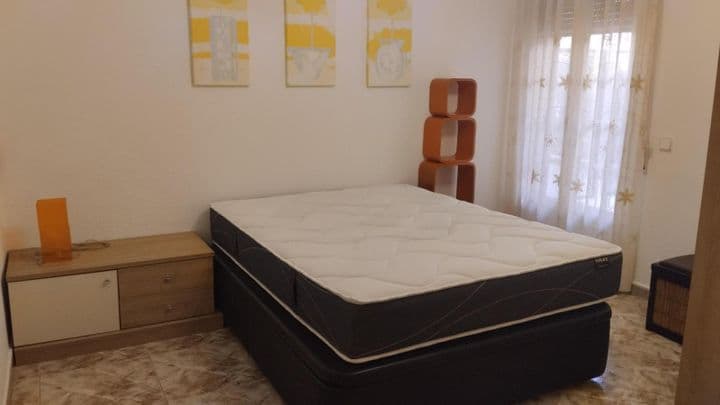 2 bedrooms apartment for rent in Zaragoza, Spain - Image 3