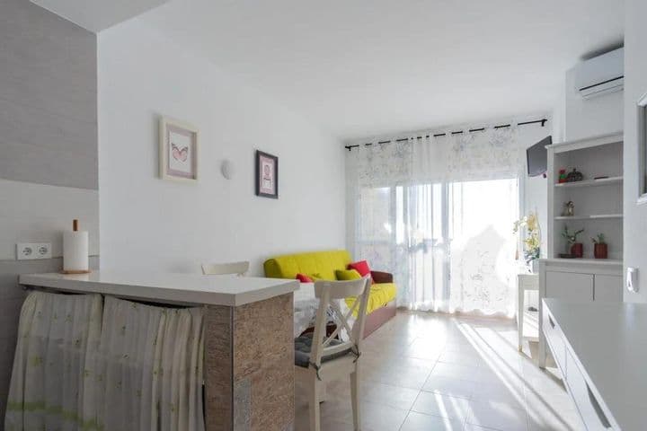 1 bedroom apartment for rent in Parque de la Paloma, Spain - Image 11