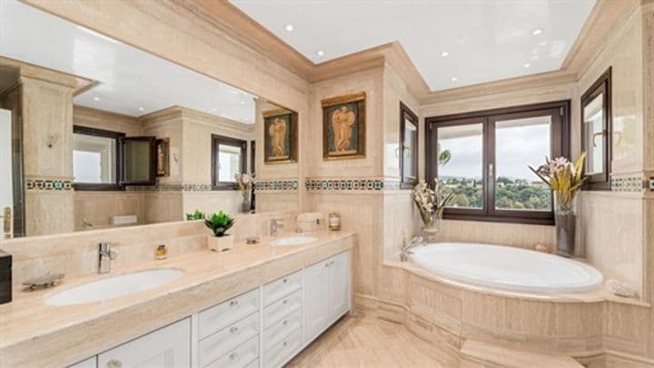 4 bedrooms apartment for sale in Marbella, Spain - Image 8