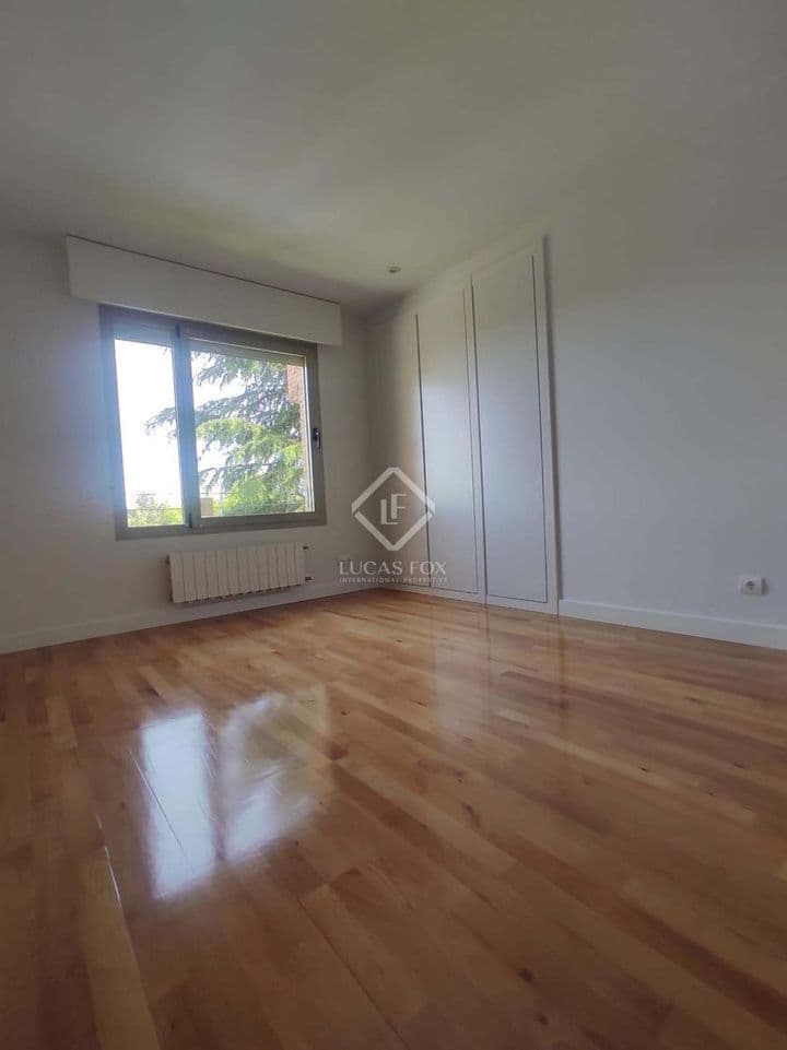 2 bedrooms apartment for rent in Madrid, Spain - Image 4