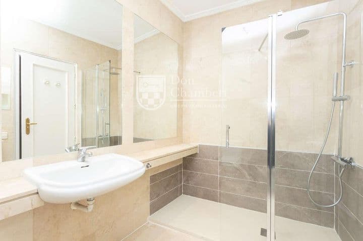 3 bedrooms apartment for rent in Chamberi, Spain - Image 5