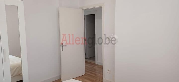 2 bedrooms apartment for rent in Oviedo, Spain - Image 9