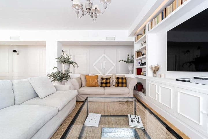 4 bedrooms apartment for sale in Madrid, Spain - Image 7