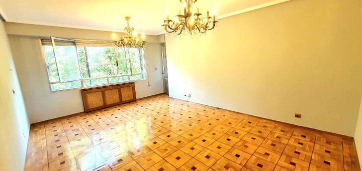 3 bedrooms apartment for rent in Oviedo, Spain - Image 2