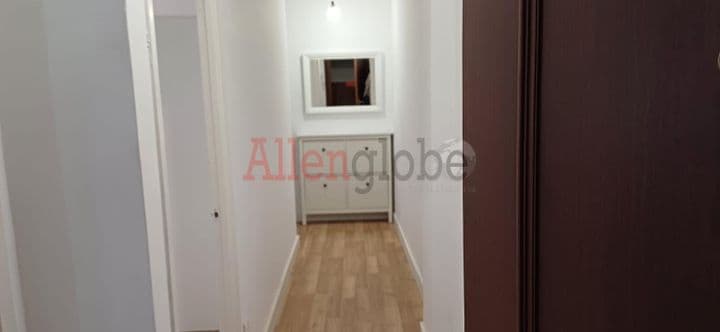 2 bedrooms apartment for rent in Oviedo, Spain - Image 3