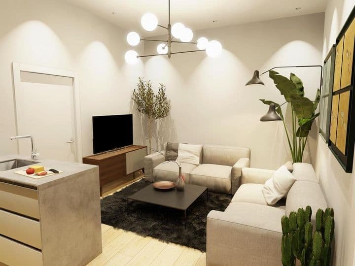 1 bedroom apartment for sale in Madrid, Spain - Image 2