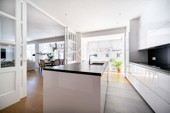 4 bedrooms apartment for sale in Madrid, Spain - Image 12