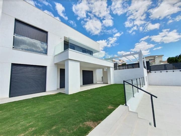 4 bedrooms house for sale in Manilva, Spain - Image 9