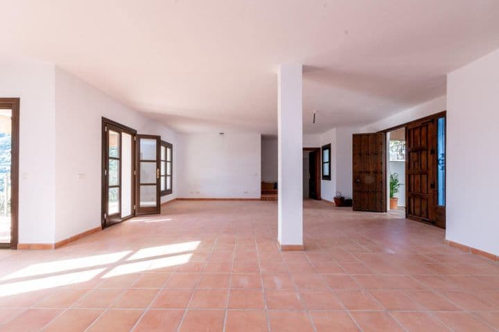 4 bedrooms house for sale in Casares, Spain - Image 9