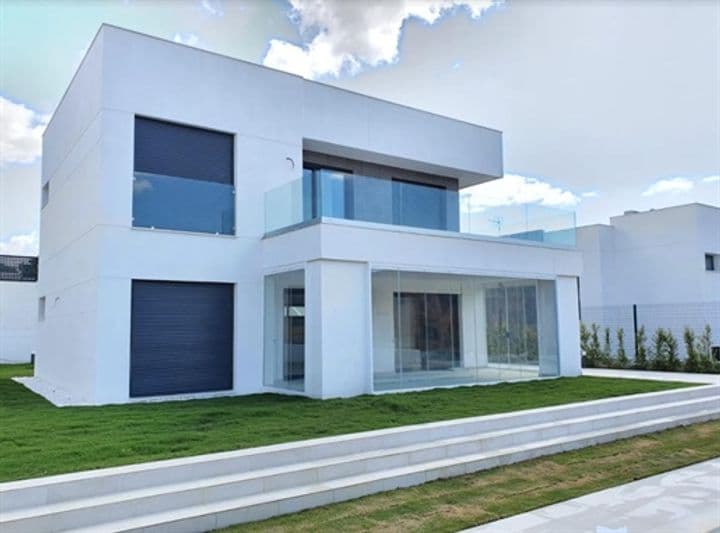 4 bedrooms house for sale in Manilva, Spain - Image 4