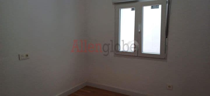 2 bedrooms apartment for rent in Oviedo, Spain - Image 11