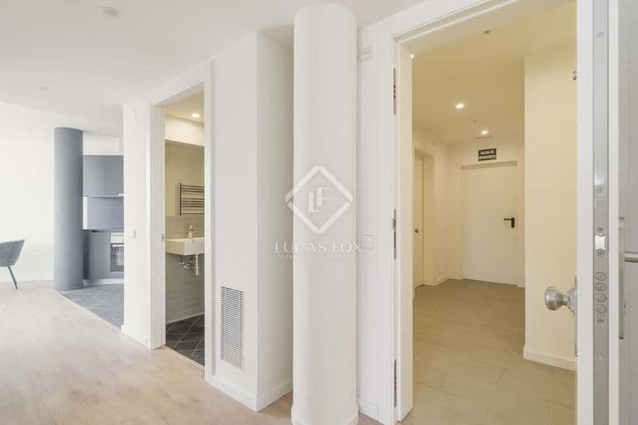 2 bedrooms apartment for rent in Barcelona, Spain - Image 12