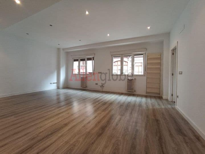 4 bedrooms apartment for sale in Oviedo, Spain - Image 2