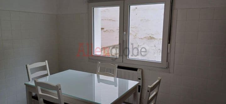 2 bedrooms apartment for rent in Oviedo, Spain - Image 6