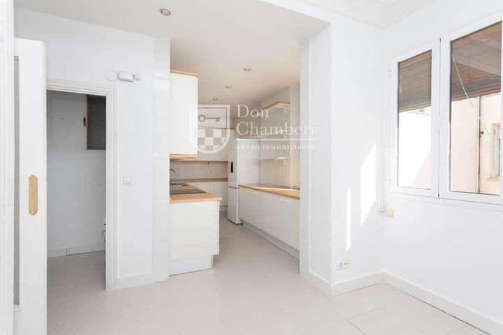 3 bedrooms apartment for rent in Chamberi, Spain - Image 7