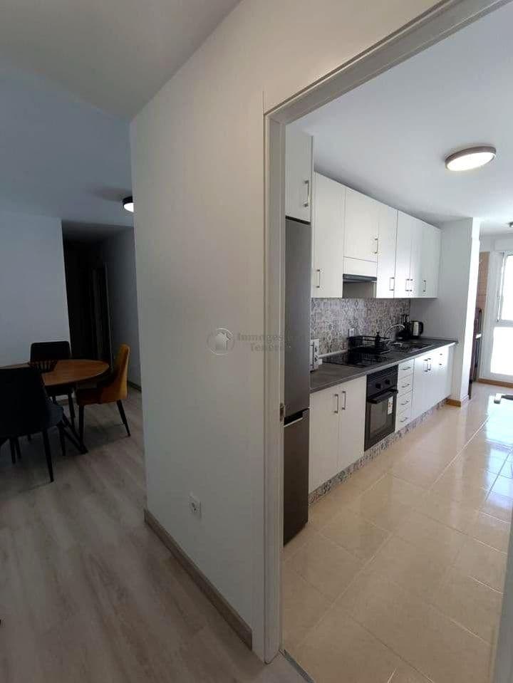 2 bedrooms apartment for rent in Arona, Spain - Image 2