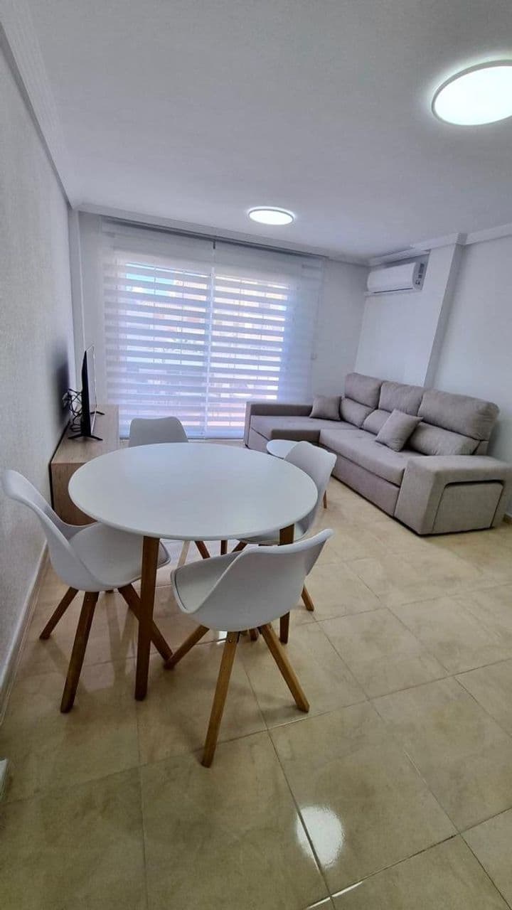 2 bedrooms apartment for rent in Nueva Torrevieja, Spain - Image 3