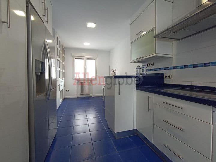 4 bedrooms apartment for sale in Oviedo, Spain - Image 8