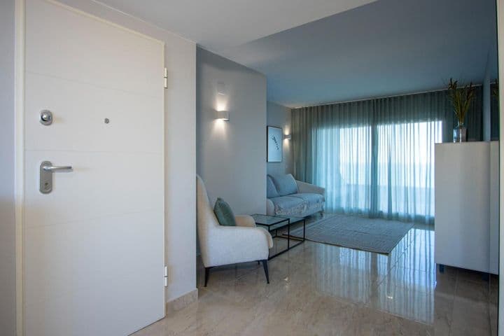 3 bedrooms apartment for rent in Punta Prima, Spain - Image 5