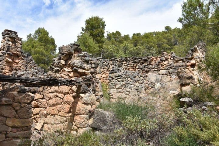 House for sale in Valderrobres, Spain - Image 11