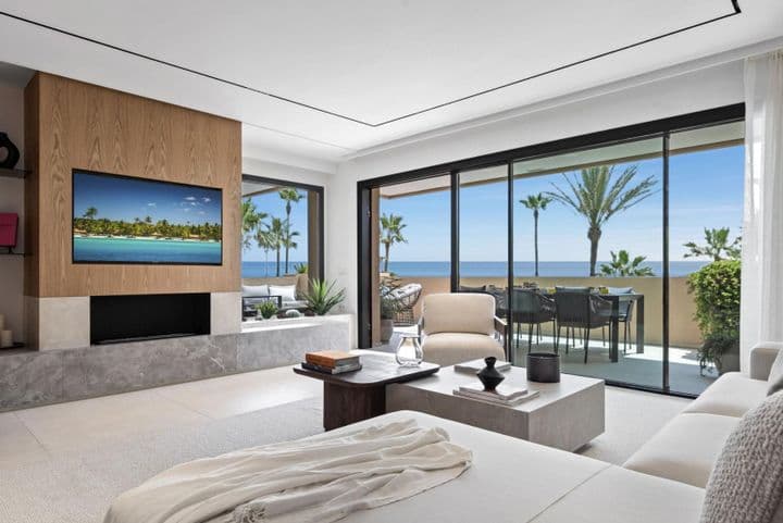 3 bedrooms apartment for sale in Estepona, Spain - Image 3