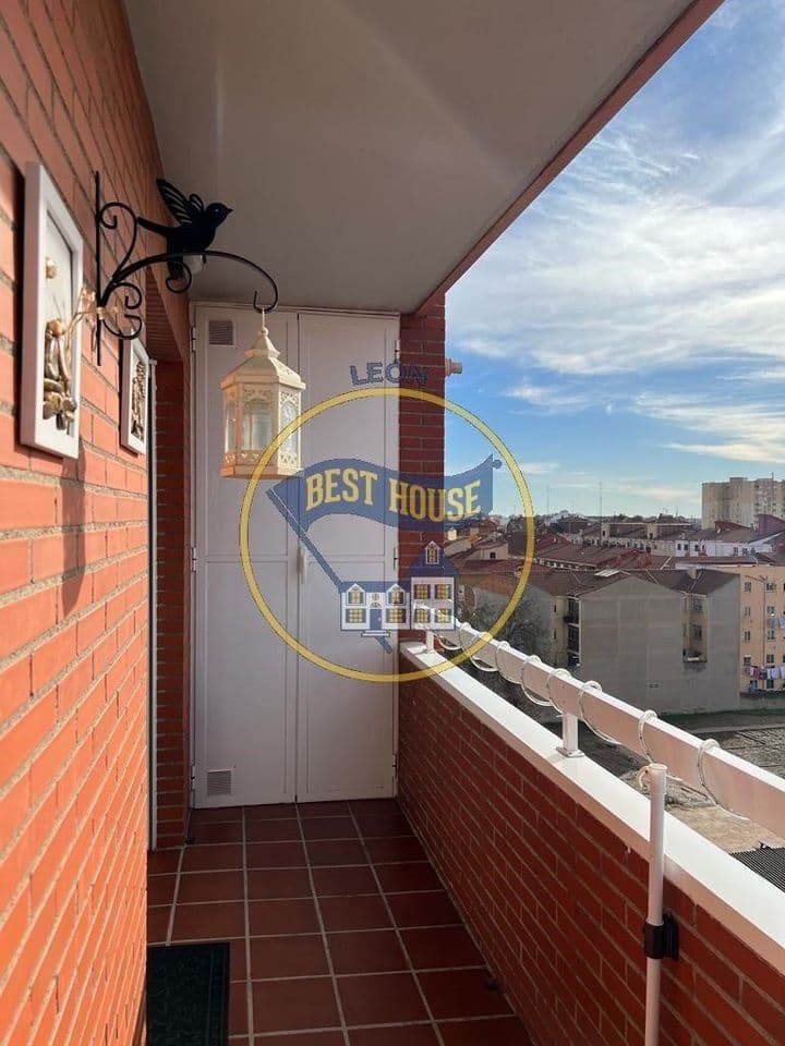 3 bedrooms apartment for sale in Leon, Spain - Image 2