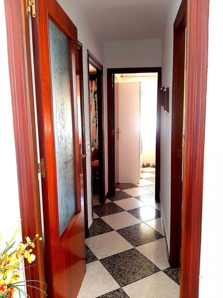 3 bedrooms apartment for rent in Malaga, Spain - Image 10