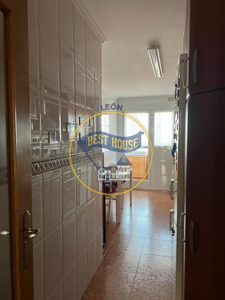 3 bedrooms apartment for sale in Leon, Spain - Image 8