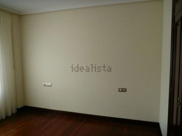 3 bedrooms apartment for rent in Getxo, Spain - Image 11