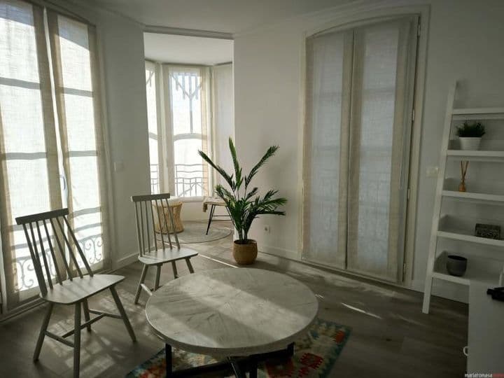 2 bedrooms apartment for rent in Vitoria-Gasteiz, Spain - Image 7