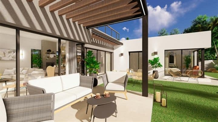 3 bedrooms house for sale in Estepona, Spain - Image 2