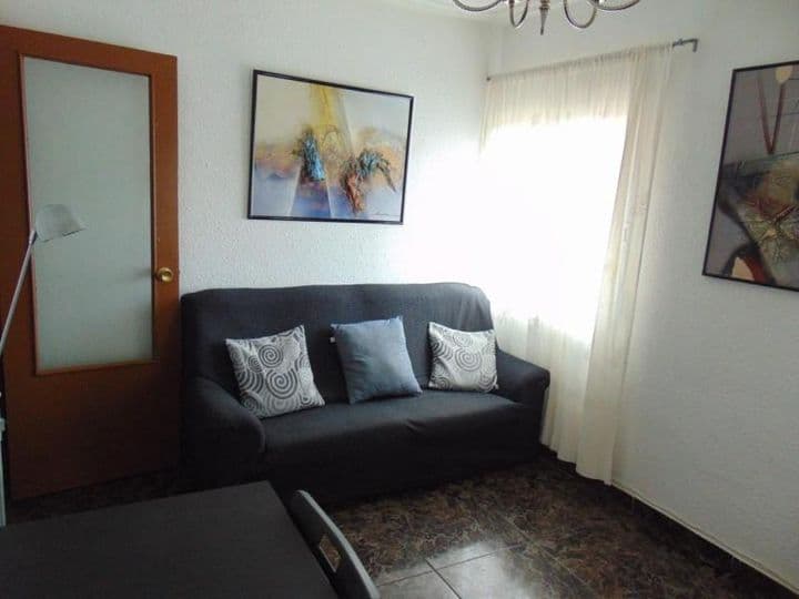 1 bedroom apartment for rent in Zaragoza, Spain - Image 8