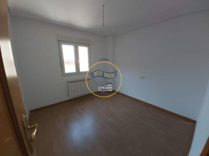 2 bedrooms apartment for sale in Leon, Spain - Image 10