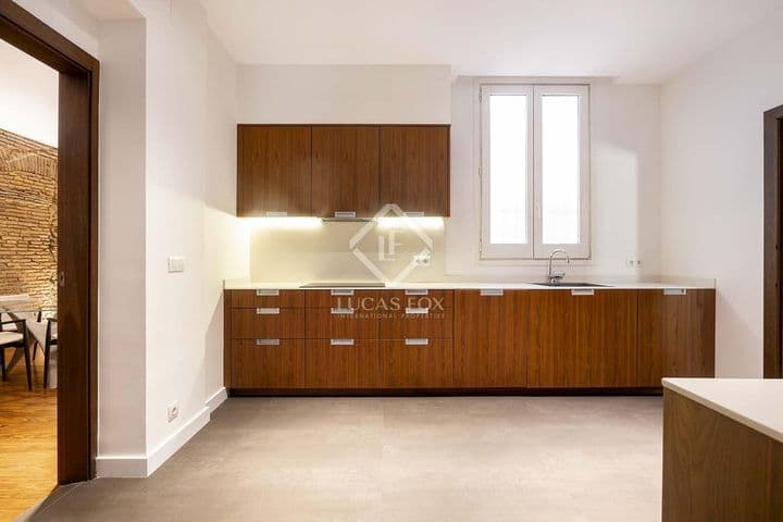4 bedrooms apartment for rent in Barcelona, Spain - Image 7