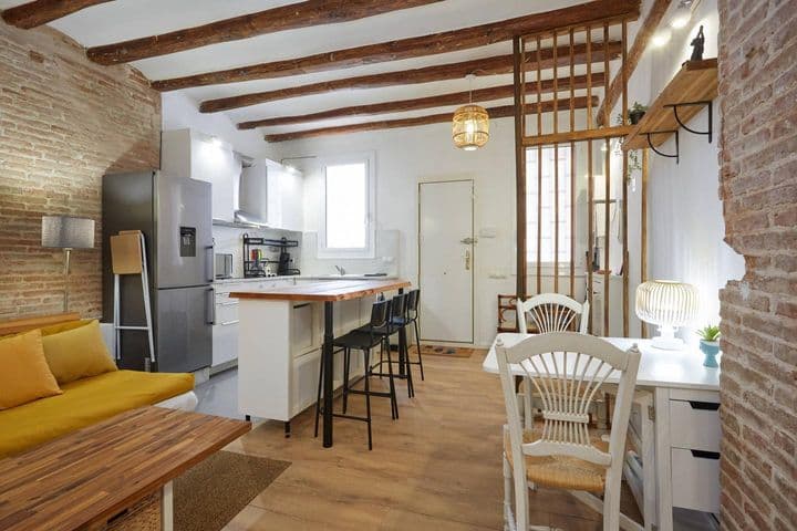 2 bedrooms apartment for rent in Poblenou, Spain - Image 5